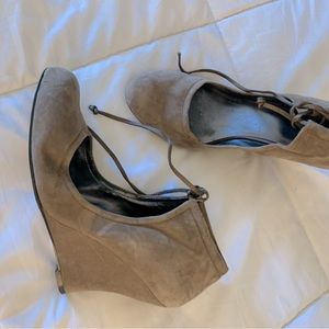 Suede wedge